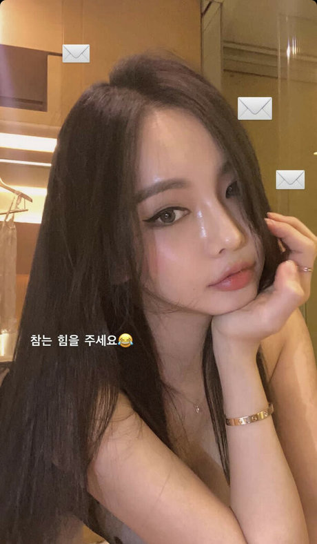 Jeee622 xxx actress img