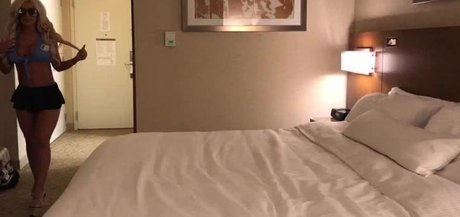 Brandi Bae model xxx photo