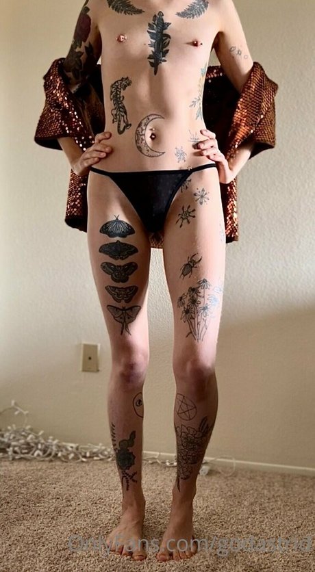 onlyfaery sex star photos