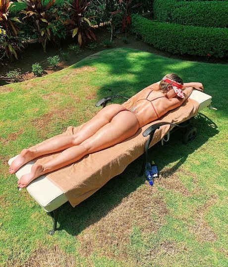 boobs selfie onlyfans art naked image