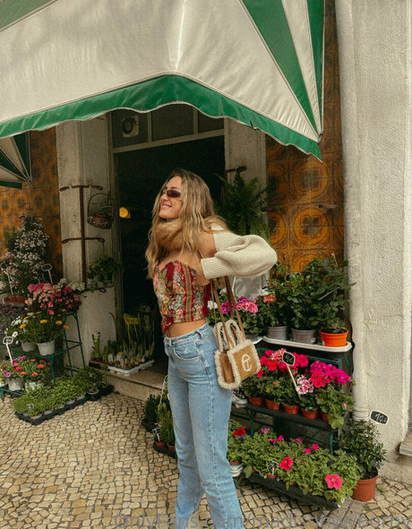 madisonwyborny erotic pornstar pictures