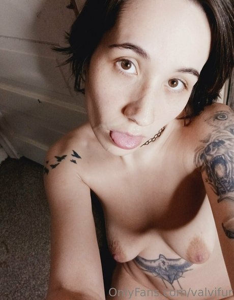 valvifur pornstar photos