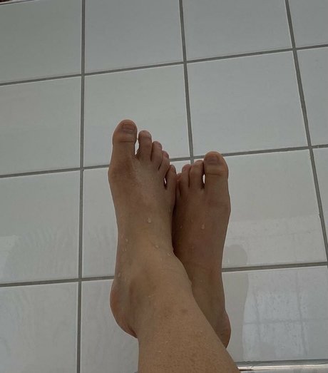 simplykimsfeet nudes star archive