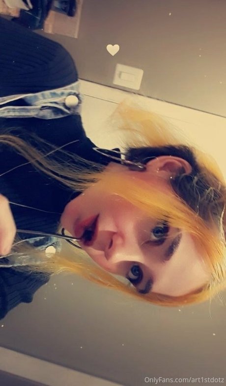 art1stdotz model porn pic