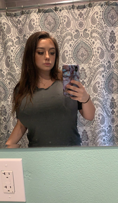 JuicyJade high quality star pics