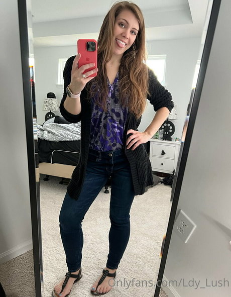 ldy lush star art archive