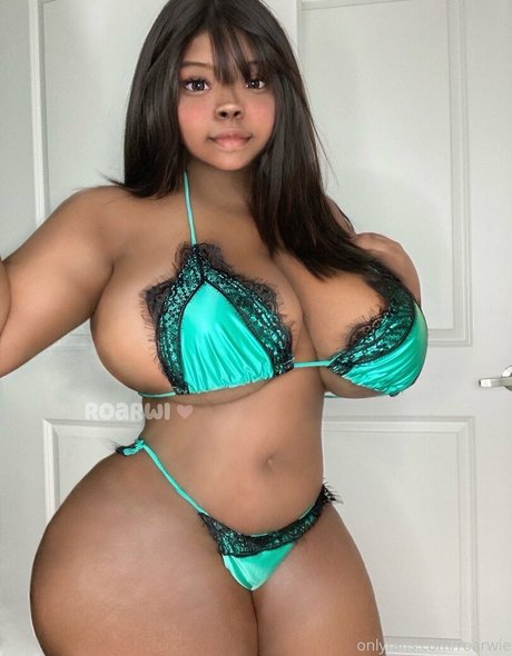 roarwie art star photos