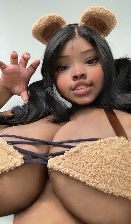 roarwie model beautiful images