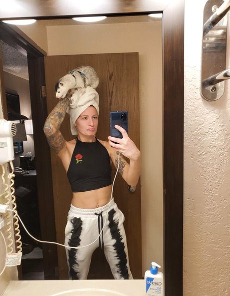 mikaylarainesfans free pornstar photo