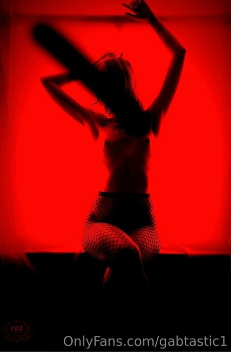 gabtastic1 nudes model pictures