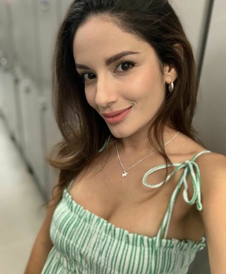 Ambracherry pornstar art photo