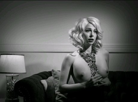 laurenmodeling pretty star img