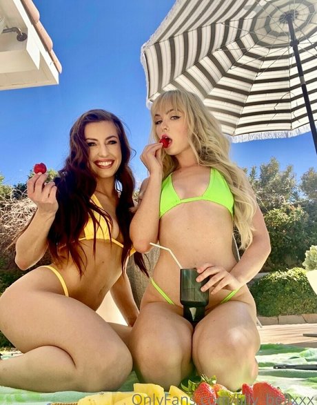 lilly bellxxx star top pics