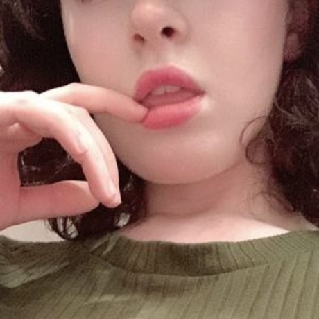 Peachieteas pretty pornstar archive