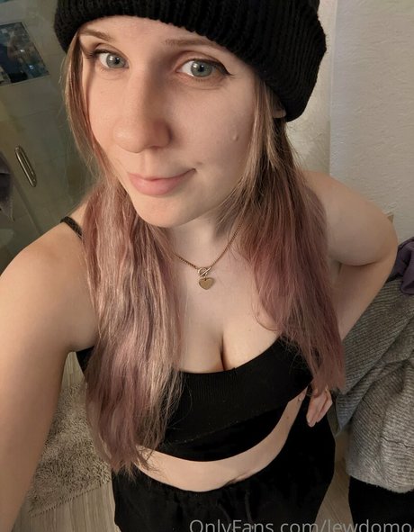 lewdomo top model img