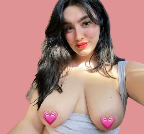 MapleDivine model pretty image