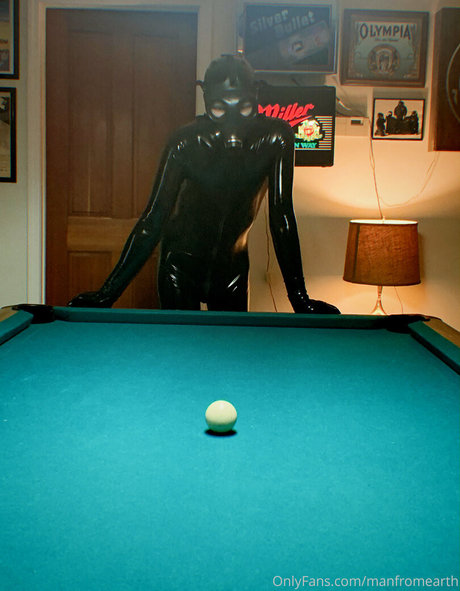 manfromearth perfect actress galleries