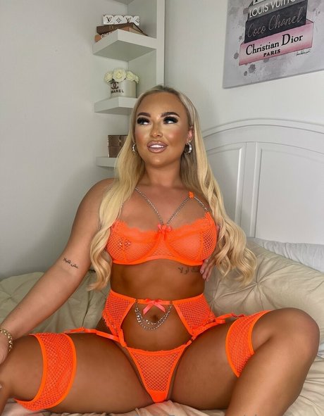 shaecarrx hot star photo