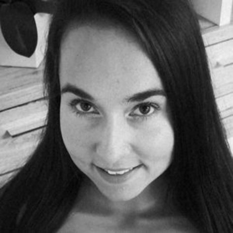 cup cat hh naked actress pic