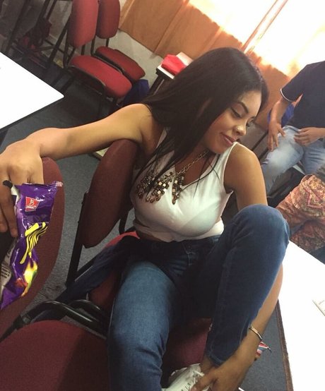 Karen Garcia free star pic