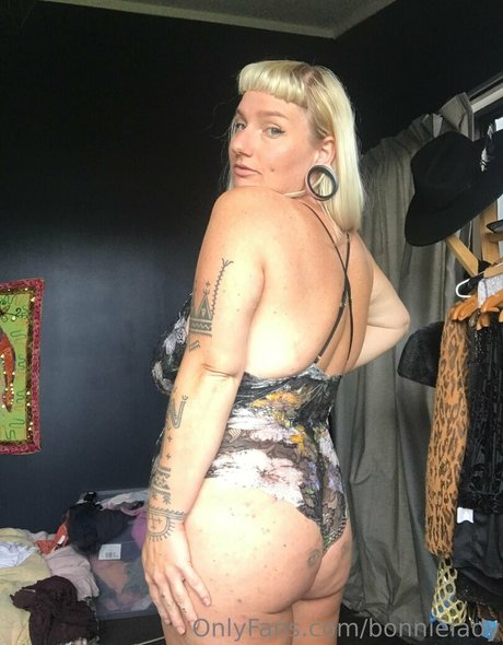 bonnielady nudes actress picture