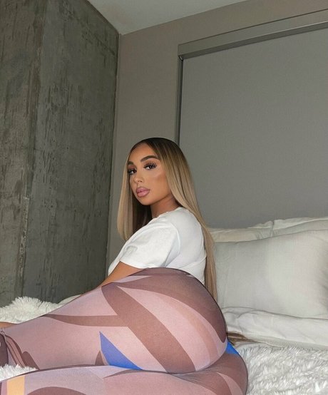 chefchanel hot model photo