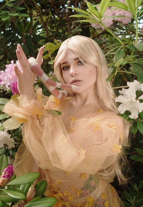 Di Simon model naked pic