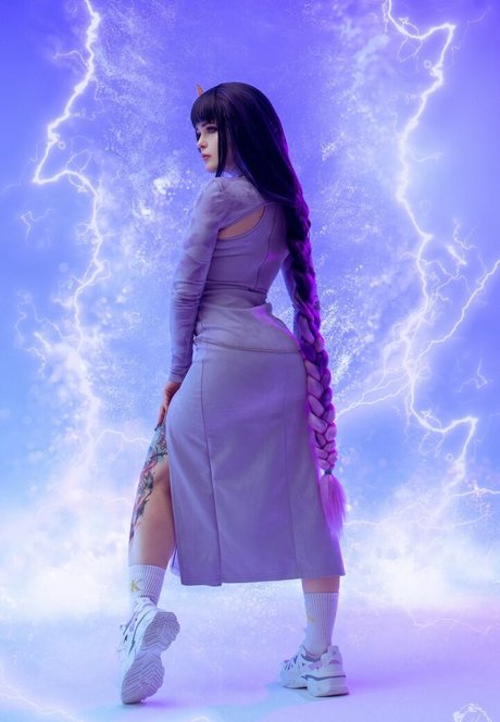 Di Simon porn actress pics