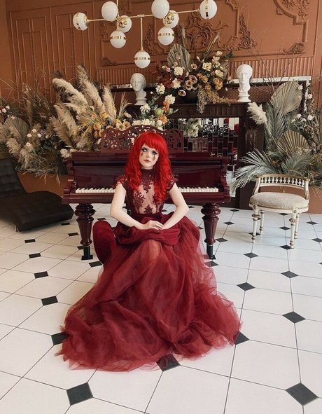 Di Simon pornstar beautiful photos