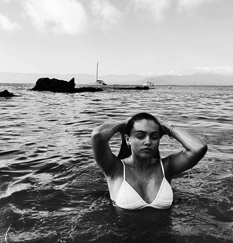 Thylane Blondeau star free img