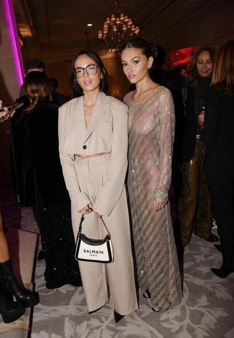 sexy brunette onlyfans hot nude gallery