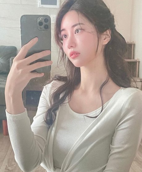 Lee Hayun pretty pornstar photos