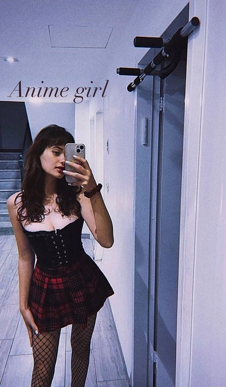 Linoy Tavor star top pics