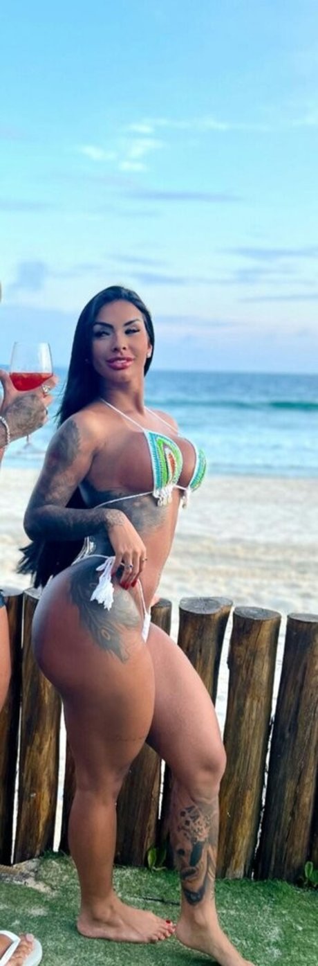 Clara Batista star exclusive pics