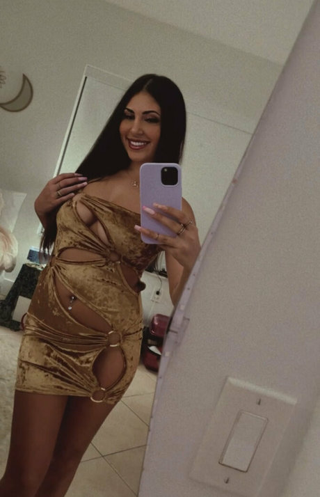 pregnant ebony onlyfans nude pic