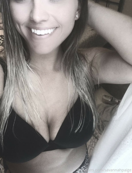 Savannah Paige sex star pic