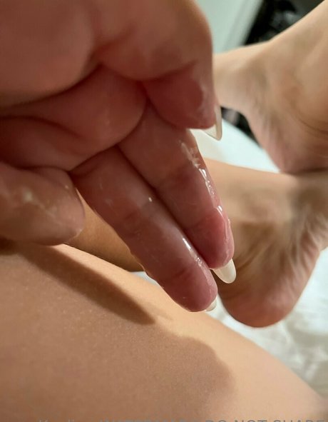 Kaylina Eileen sexy pornstar img