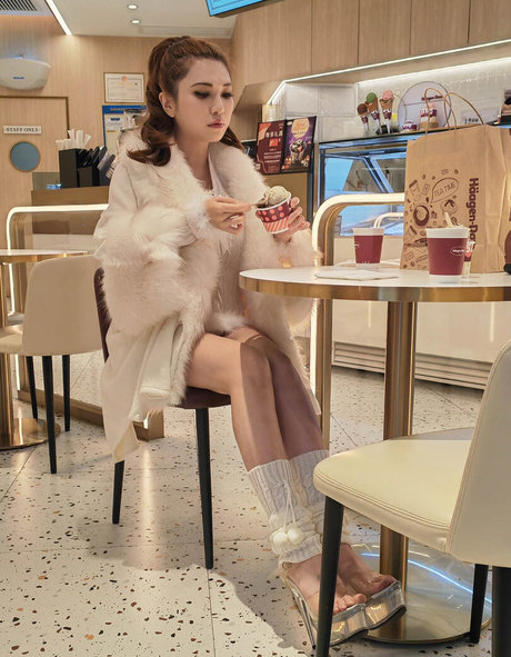 thick ass onlyfans nudes image