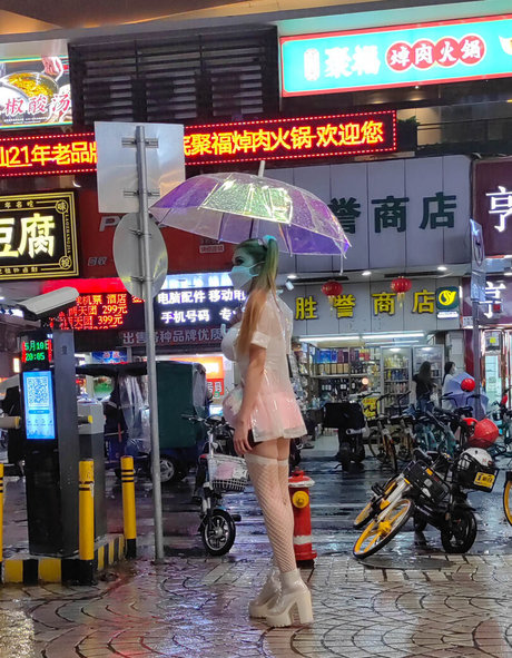 curvy muscle onlyfans erotic photo