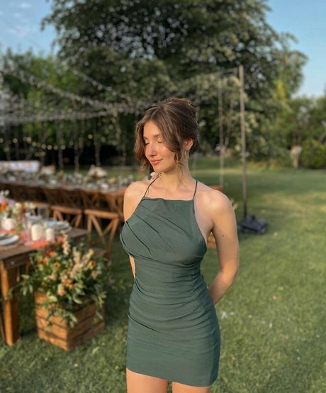 Ilayda Akdogan pornstar nice pic