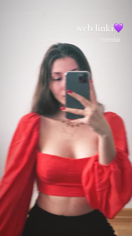 Ilayda Akdogan pornstar top photos