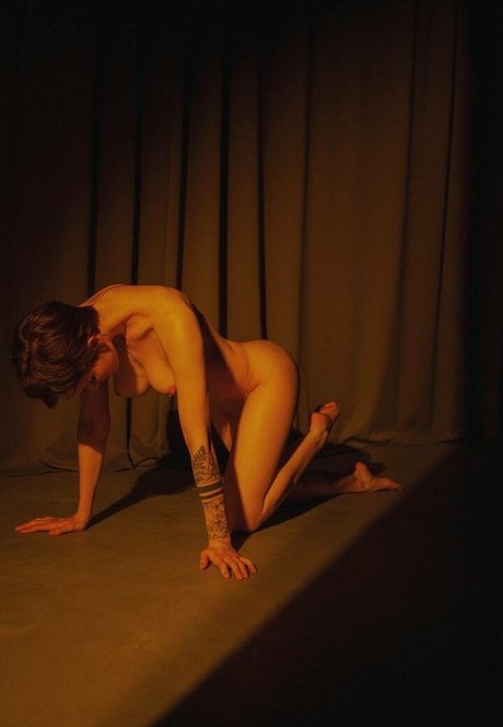 brown onlyfans hd images