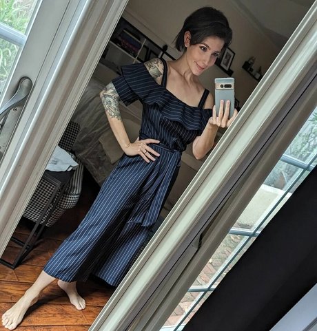 Soe Gwchwind high quality actress photo