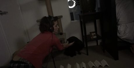 Soe Gwchwind xxx model photo