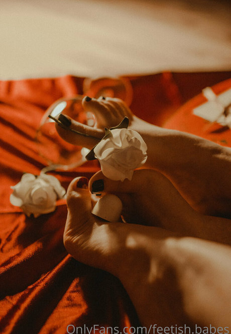 feetish babes naked actress pics