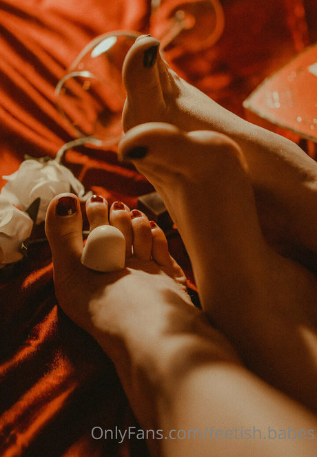 feetish babes model sex galleries