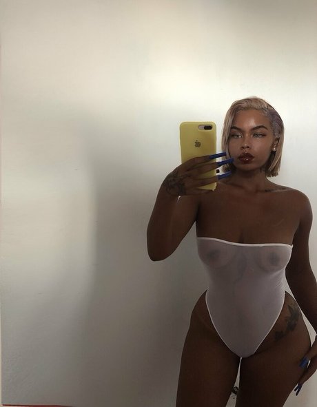 Polisavage nudes star photos