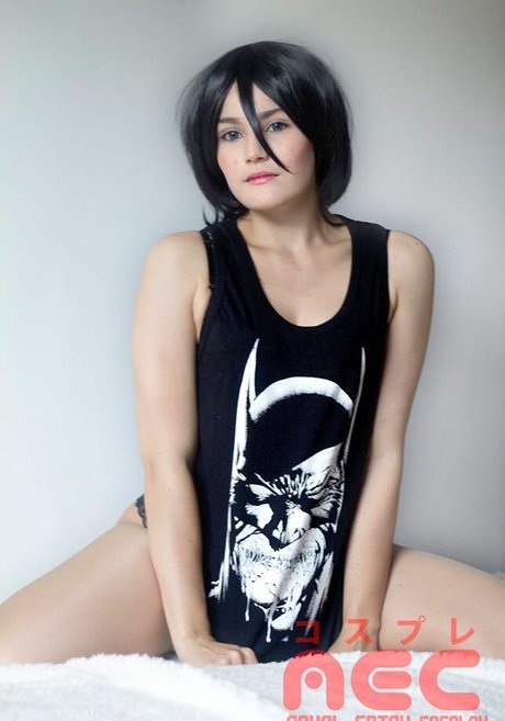 Arual Ebiru Cosplay naked actress pics