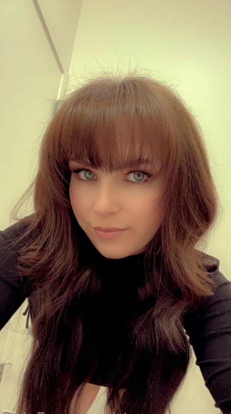 stepmommydaisy pretty pornstar pic