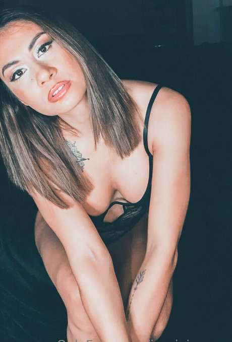 jessieismore beautiful pornstar pic